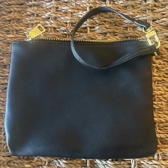 NWOT Steve Madden Black Faux Leather Wristlet | Gold Zip Accent - Picture 2 of 2